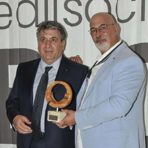 MRM6711-TAGLIO-1920w